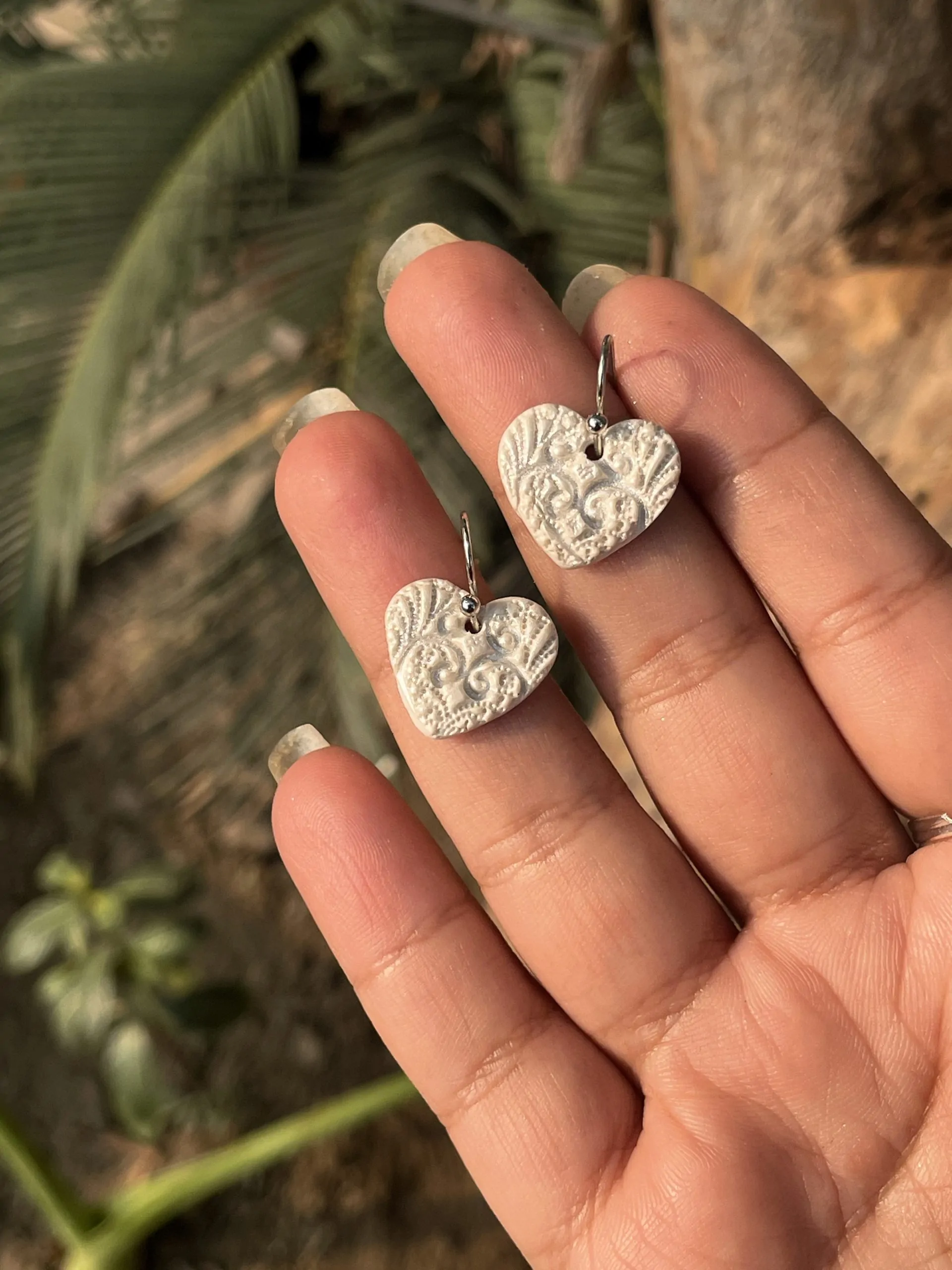 IMG_9282 mini heart white